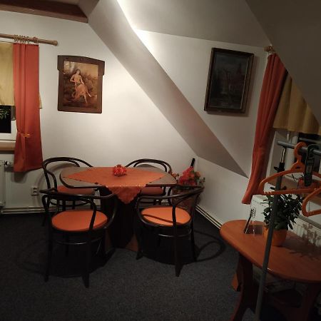 Penzion v chaloupce Rychnov nad Kneznou Esterno foto